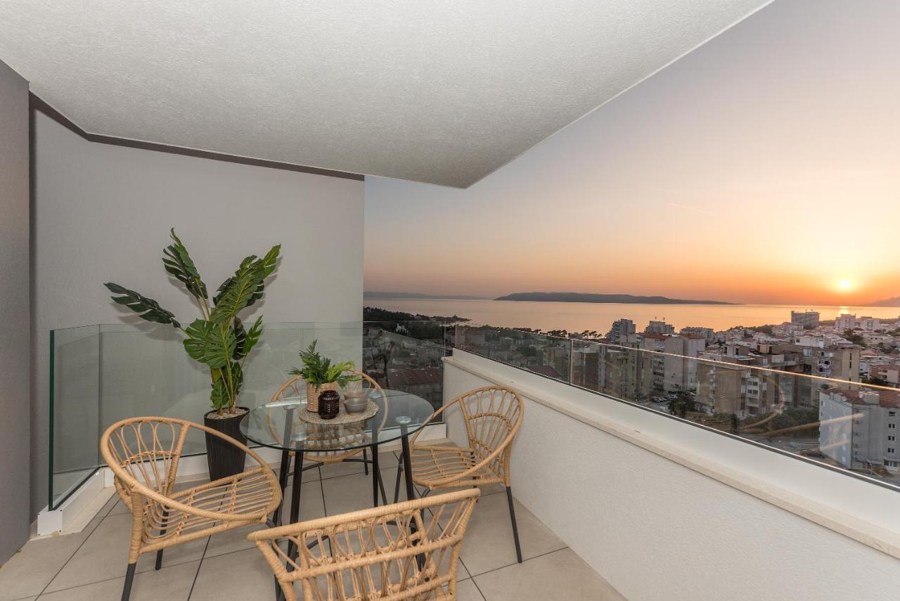 Luxury Apartment See To Sea-Sea&City View Макарська Екстер'єр фото